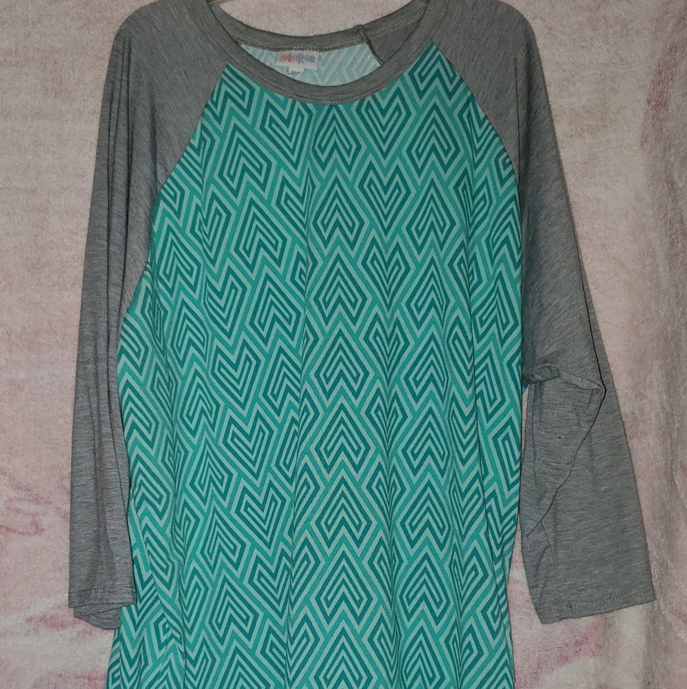 LulaRoe shirt